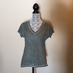 Express Women’s Green V-neck Tee (S)